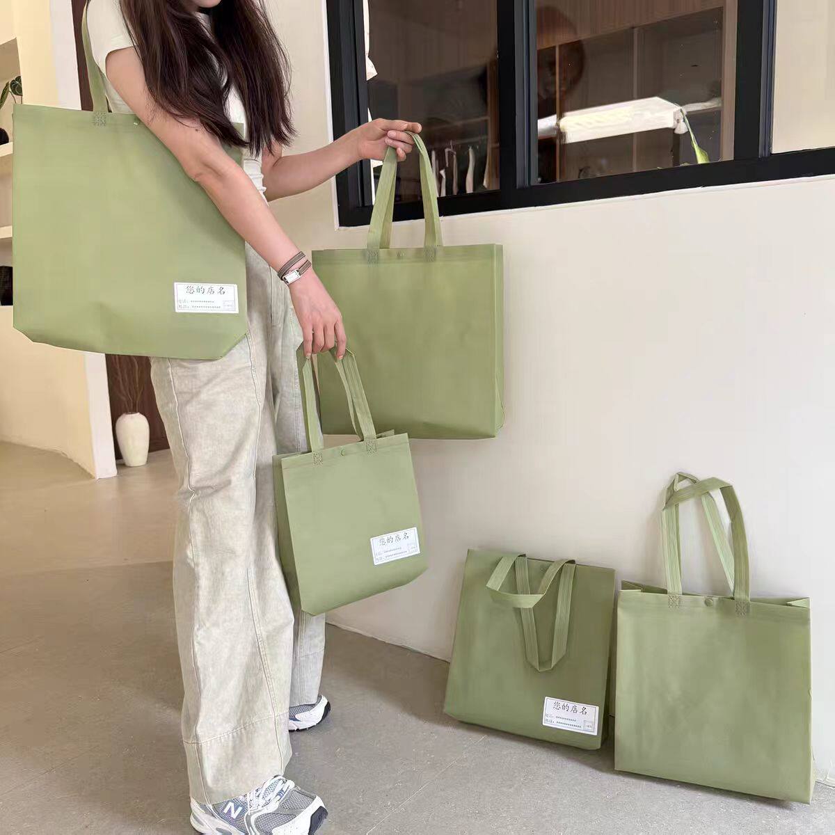 新款可爱高级无纺布袋子订做服装店袋网红手提女装购物袋定制logo