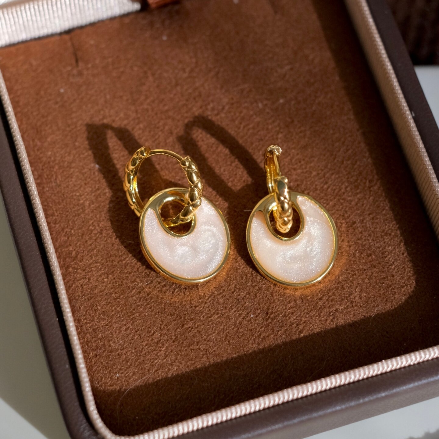 《朝霞之歌》一款三戴法式复古轻奢珐琅几何金属耳夹耳饰耳钉耳环