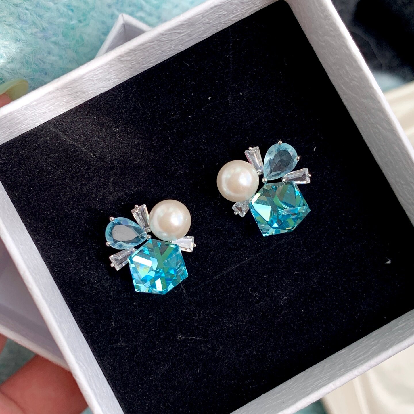《阿伦戴尔》精致轻奢春夏仙气蓝色水晶珍珠方糖耳夹耳饰耳钉耳环