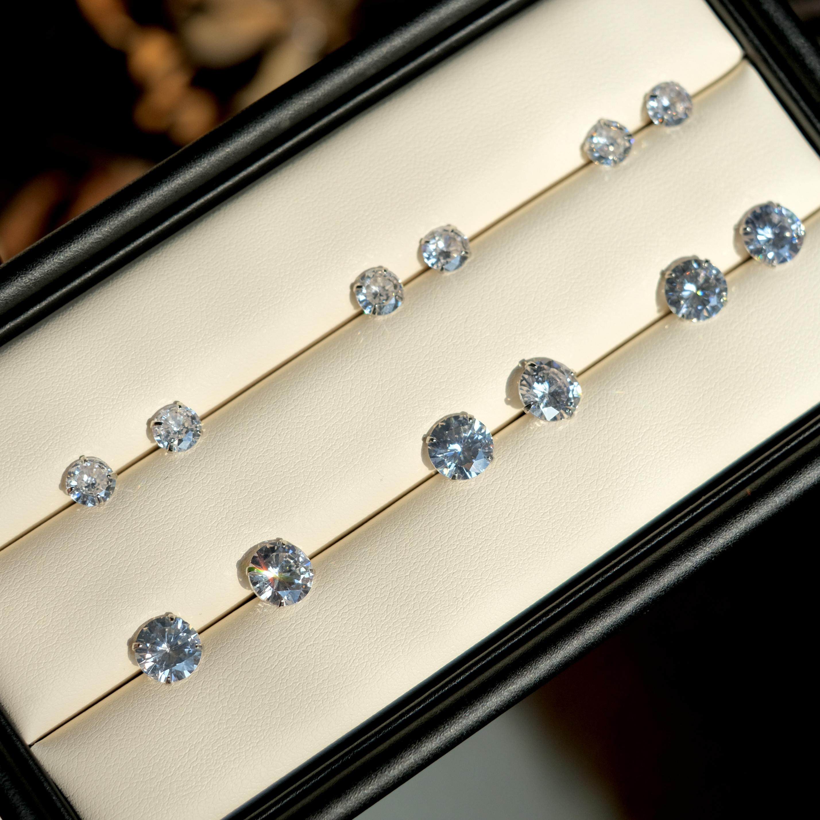 《摘下星光》爆闪!简约气质百搭高火彩白锆石925纯银耳钉耳饰耳环