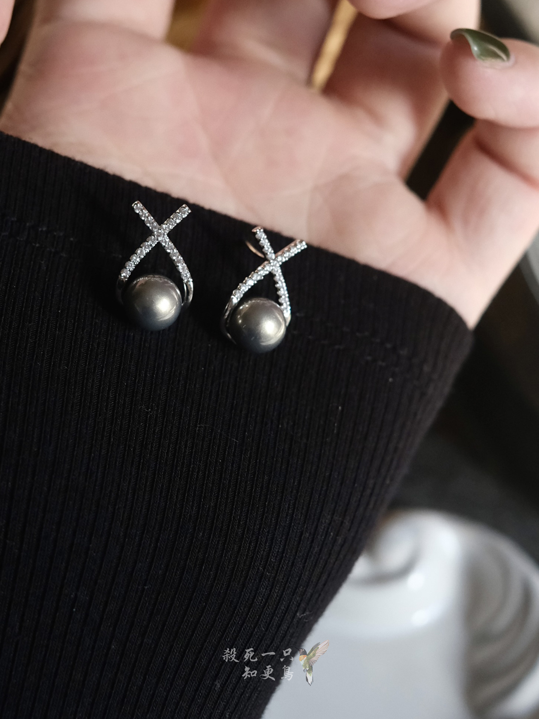 《银色山泉》法式复古高级感锆石银灰色珍珠小众冷淡风耳钉耳夹女