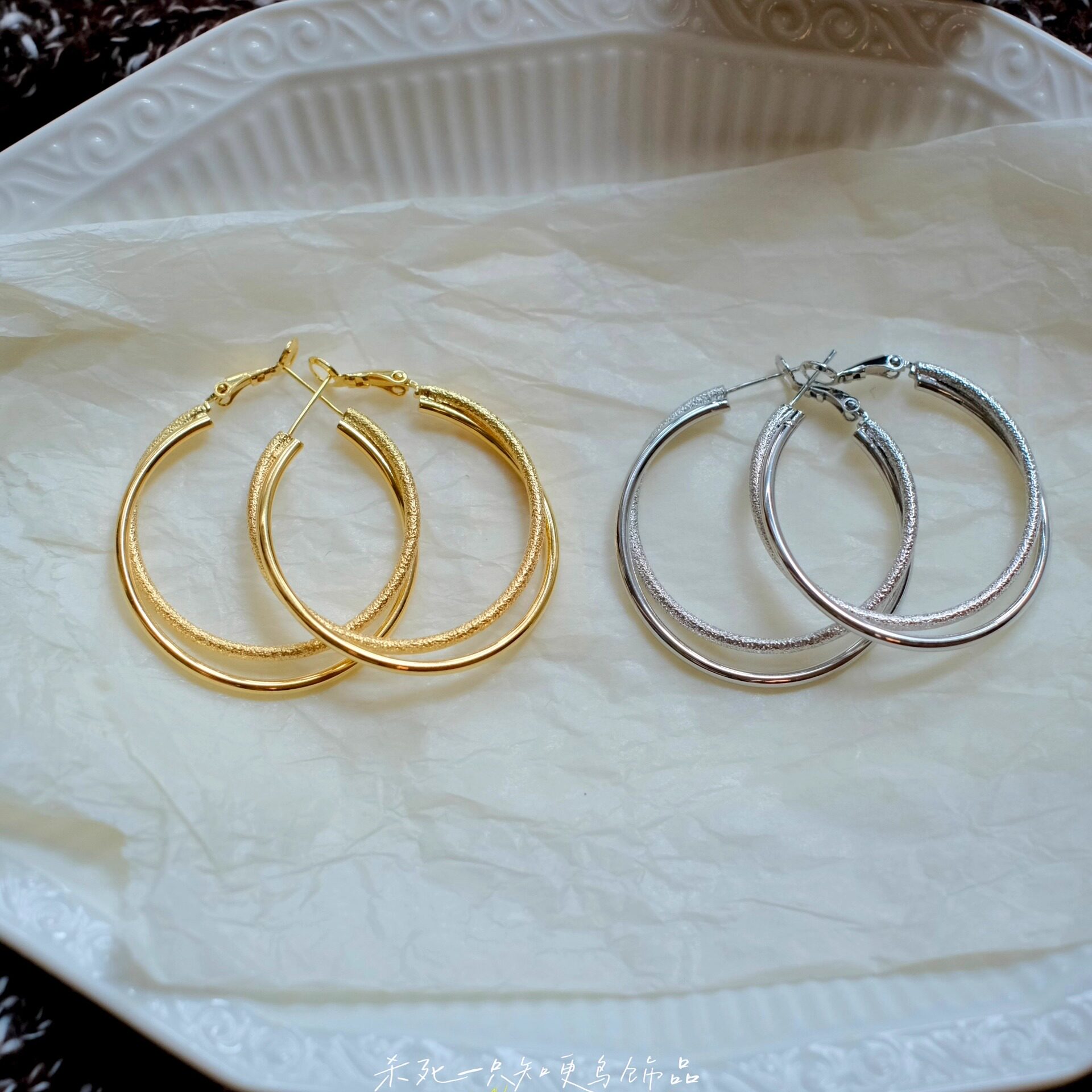 《万花筒》法式时髦百搭高级感双层素圈大圈耳环耳夹耳饰无耳洞女