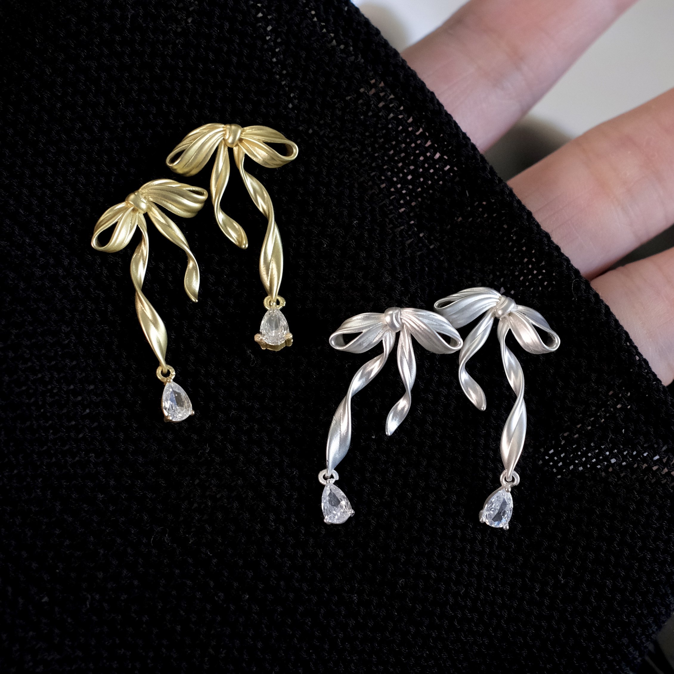 《苔丝之梦》法式精致小众设计感哑光金属蝴蝶结丝带水滴耳环耳坠