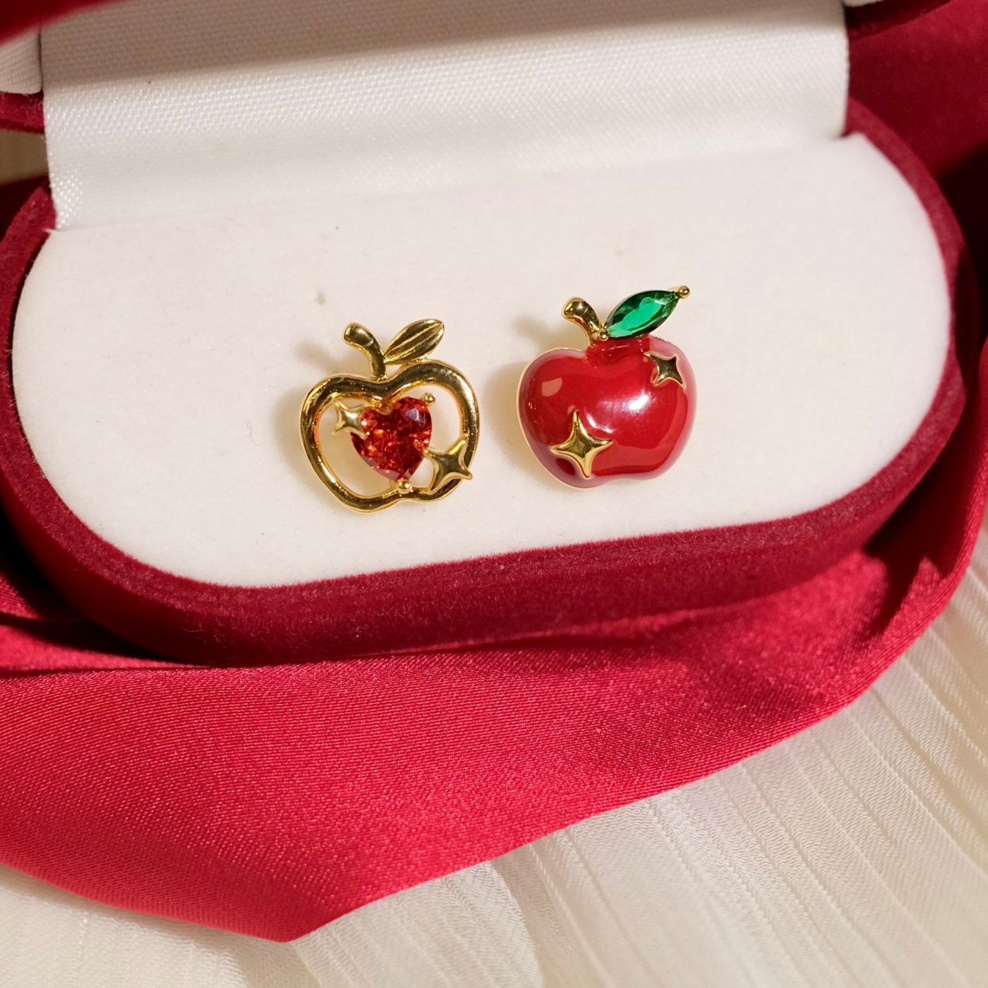 《童话苹果》小众设计少女心精致红色不对称耳钉新年圣诞耳环耳夹