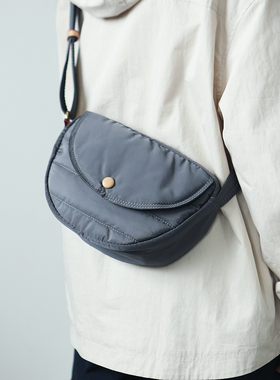 布谷森林女士新款简约尼龙布包时尚小包包2024百搭单肩斜挎包B546
