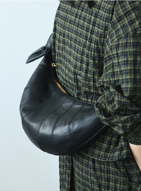 布谷森林女士牛角包真皮小众可颂包饺子包头层牛皮单肩斜挎包B558