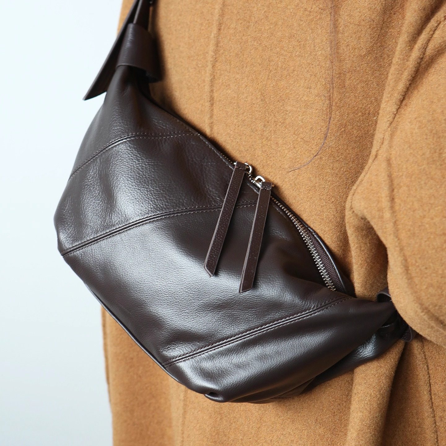 牛皮单肩斜挎包法式包真皮饺子包