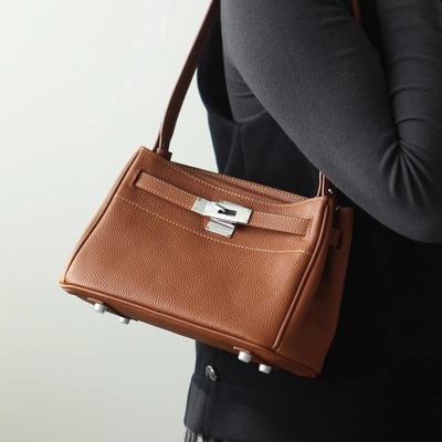 头层植鞣牛皮单肩斜挎包布谷森林