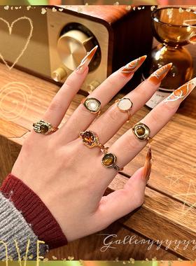 Gallery金色虎眼石金属开口戒指