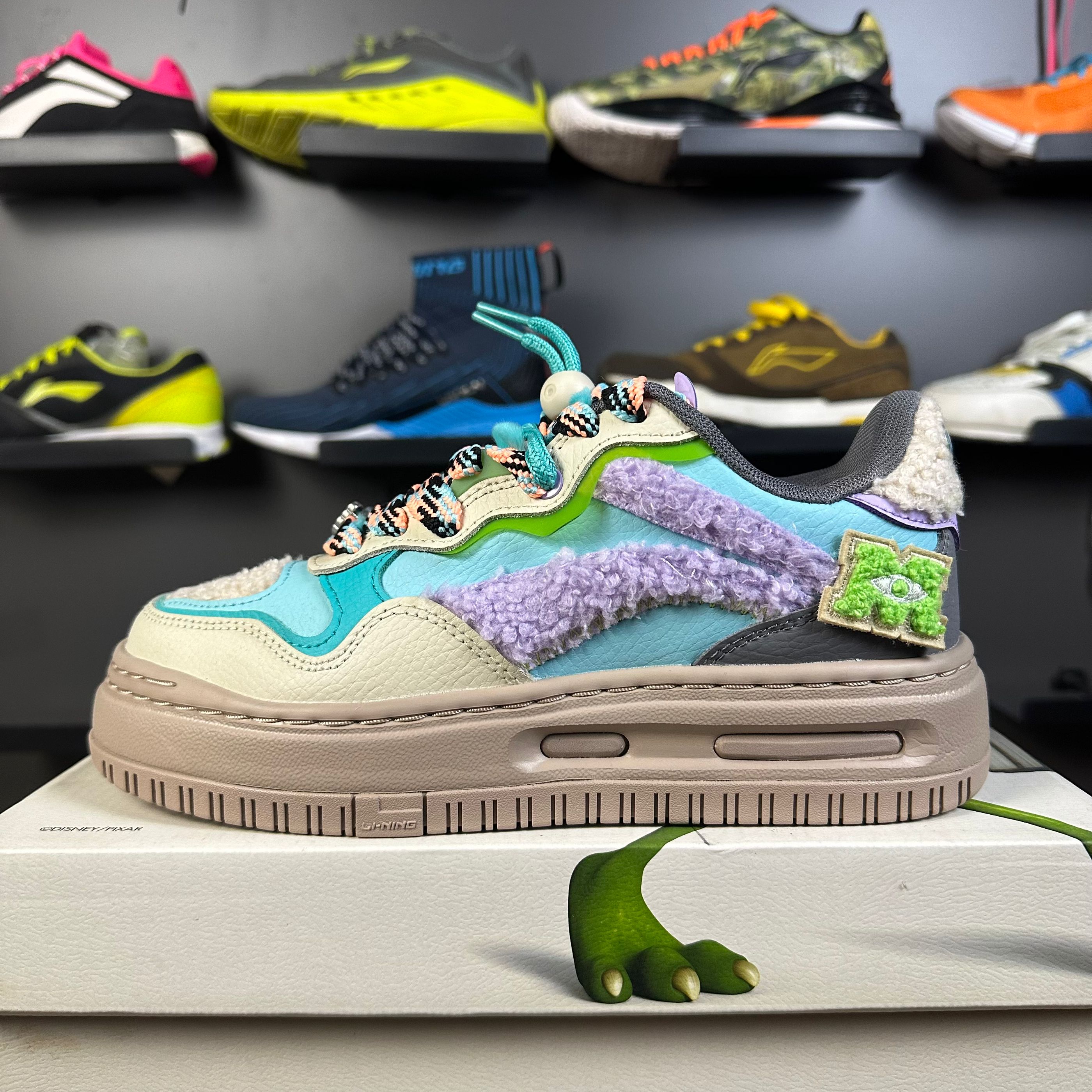 李宁系带女休闲百搭经典板鞋