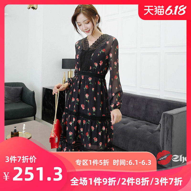 change she千细2020春装新款印花雪纺连衣裙v领拼接蕾丝中长款裙