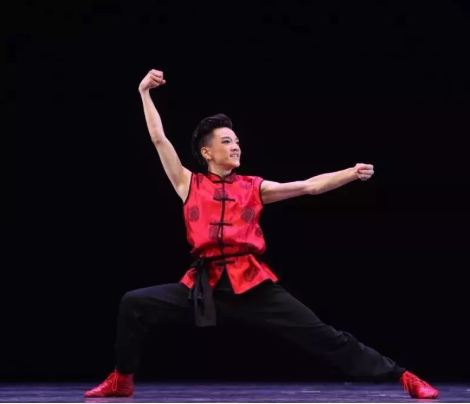 桃李杯北京舞蹈学院 汉族安徽花鼓灯组合 金成柯 男款独舞演出服