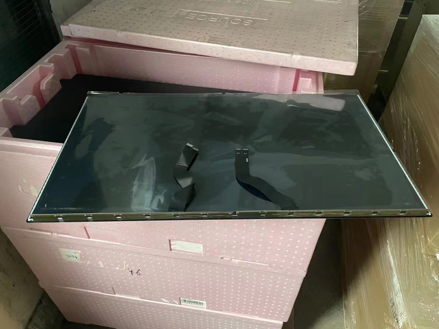 新款Apple/苹果Pro DisplayXDR32英寸6K视网膜苹果显示器玻璃