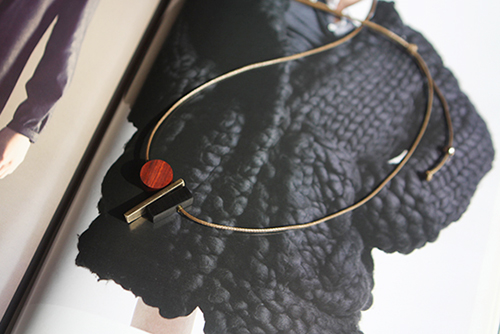 原创意手工黑檀木质女黄铜项链