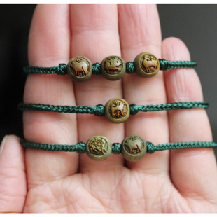 转运绿檀木雕刻十二生肖绿色绳子手链三合六合猪兔羊虎马狗蛇鸡牛