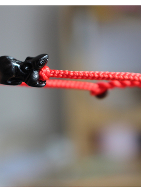 黑檀木生肖猪手链红绳本命年属相小吊坠鼠牛虎兔龙蛇马羊猴鸡狗猪