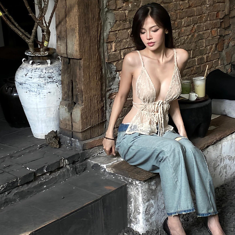 过渡性感熟女时尚蕾丝透视达人街拍复古裹胸美背绑带吊带背心女