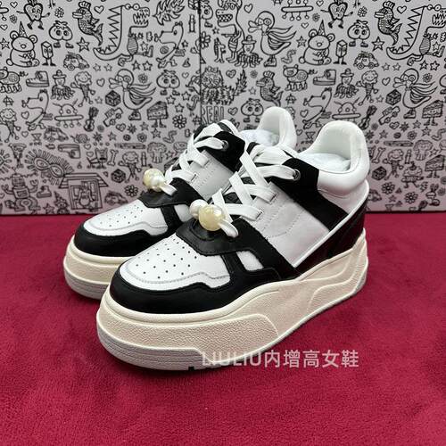 黑白真皮拼接9CM内增高休闲版鞋