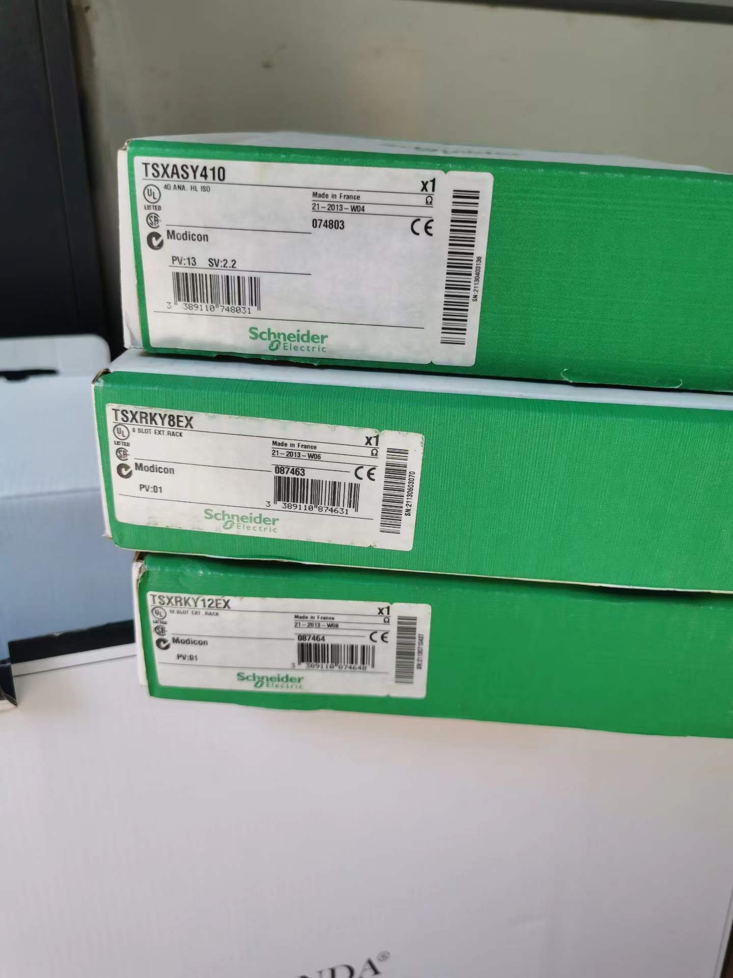 施耐德背板TSXRKY8EX全新现货