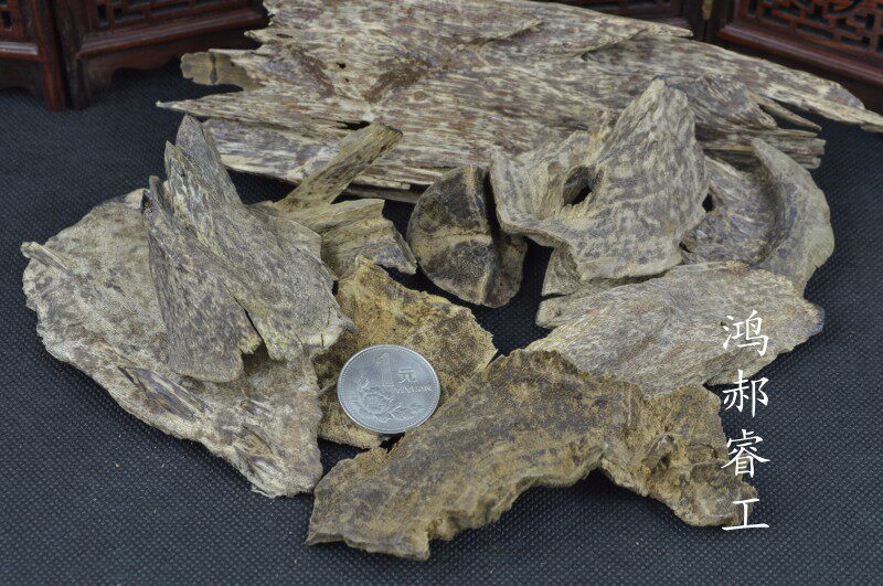 定制鸿郝睿工沉香香薰料熏香碎料虫漏熏香料倒架水沉制香壳料原木