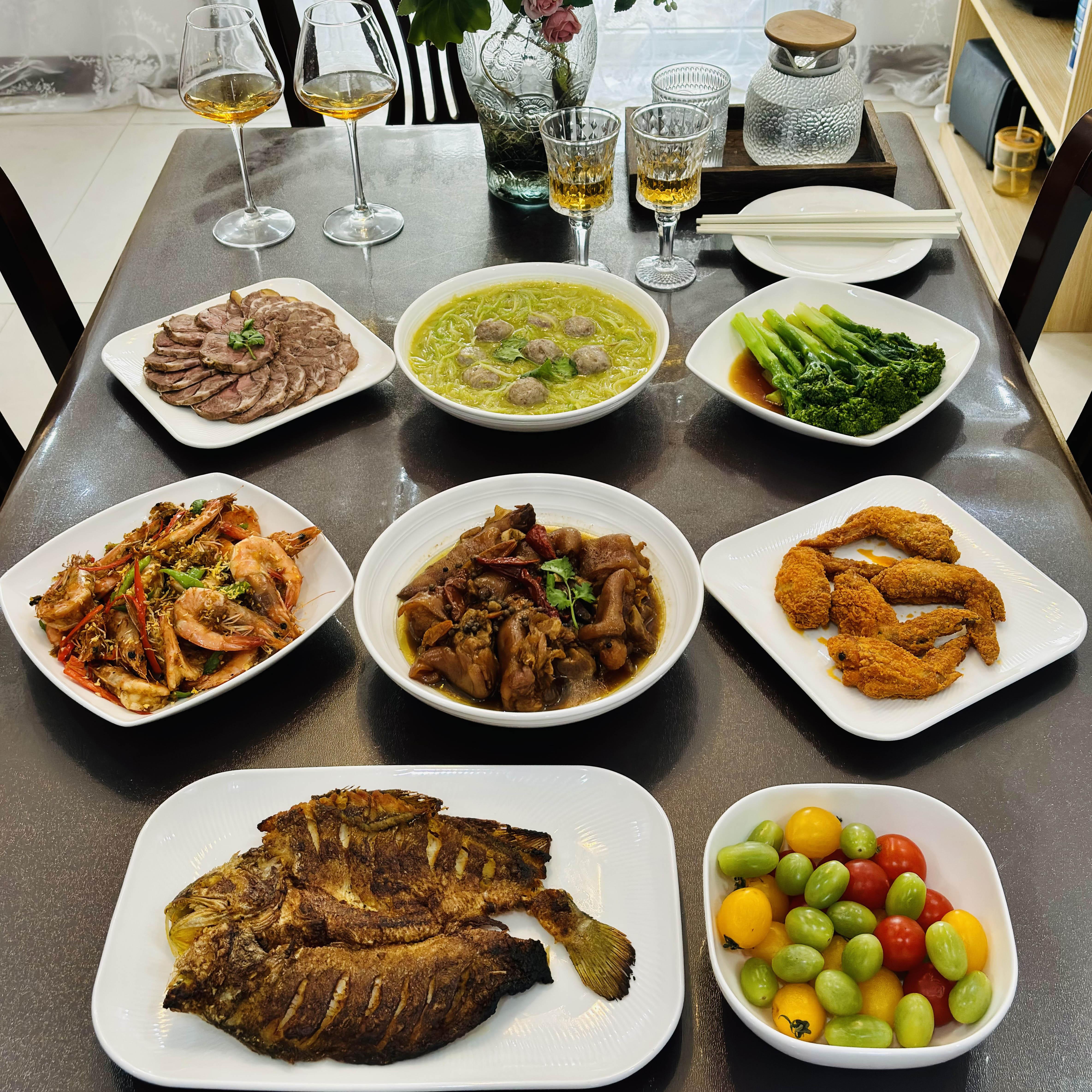 家用汤盘陶瓷菜盘创意年夜饭网红餐具餐盘套装家用盘子鱼盘