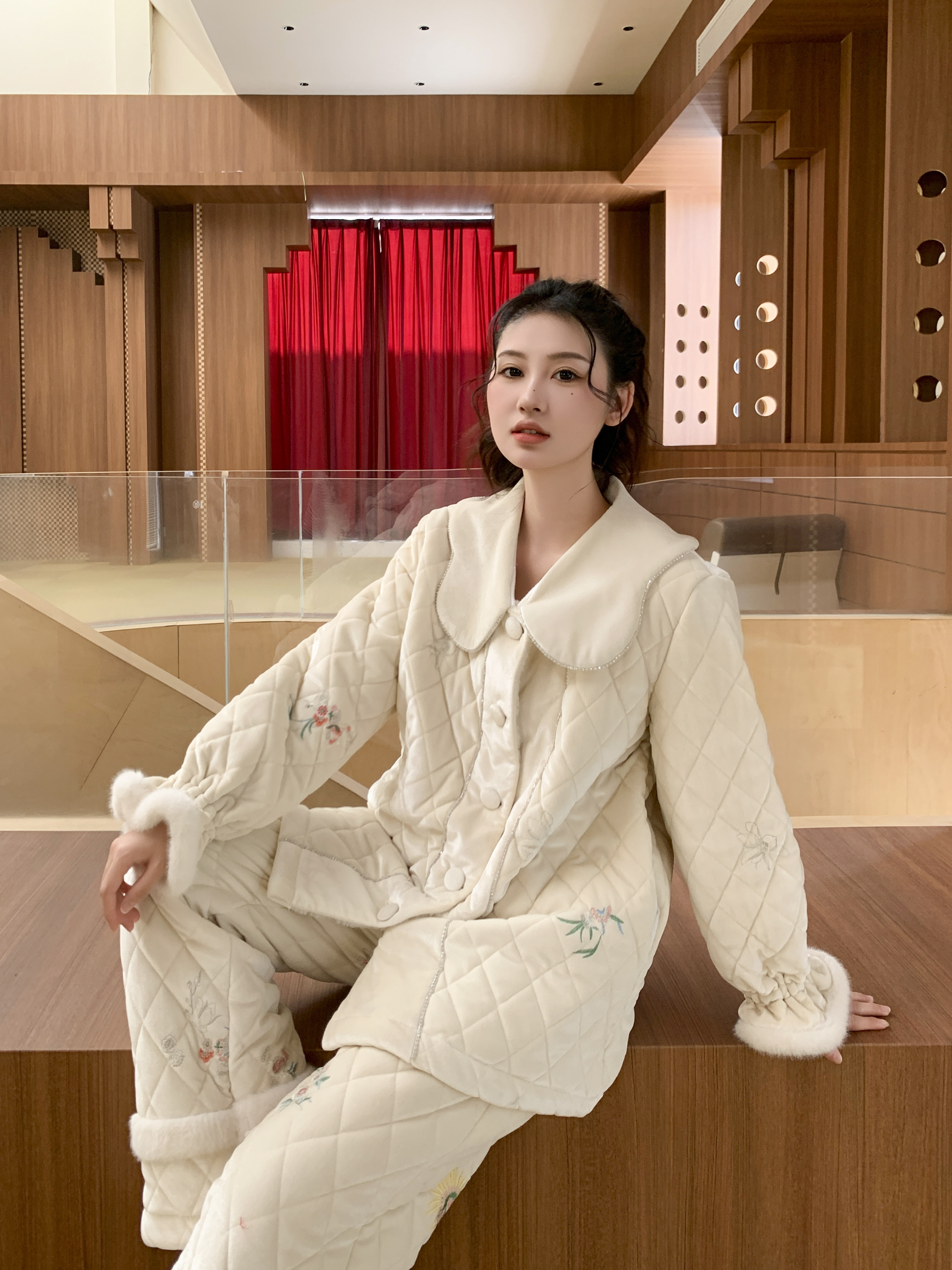 原艾慕优云颜似玉加厚夹棉女士睡衣高贵优雅冬季保暖家居服
