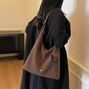 复古大容量包包女2025新款秋冬百搭气质通勤包时尚单肩斜挎托特包