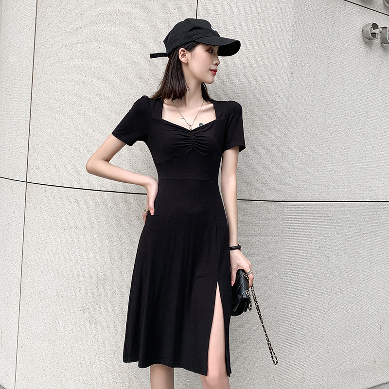 3黑色连衣裙2021新款夏减龄莫代尔方领泡泡袖开叉气质小黑裙 t恤裙