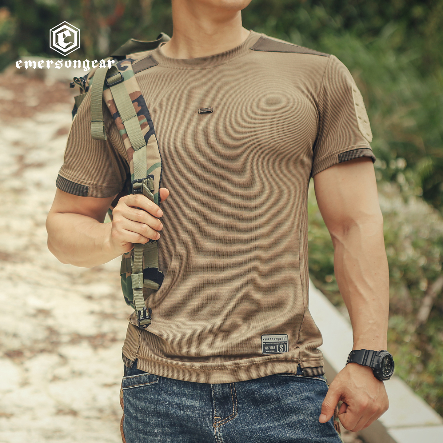 爱默生蓝标“UMP蛙人”单向导湿运动T裇速干排汗体能训练服夏短袖