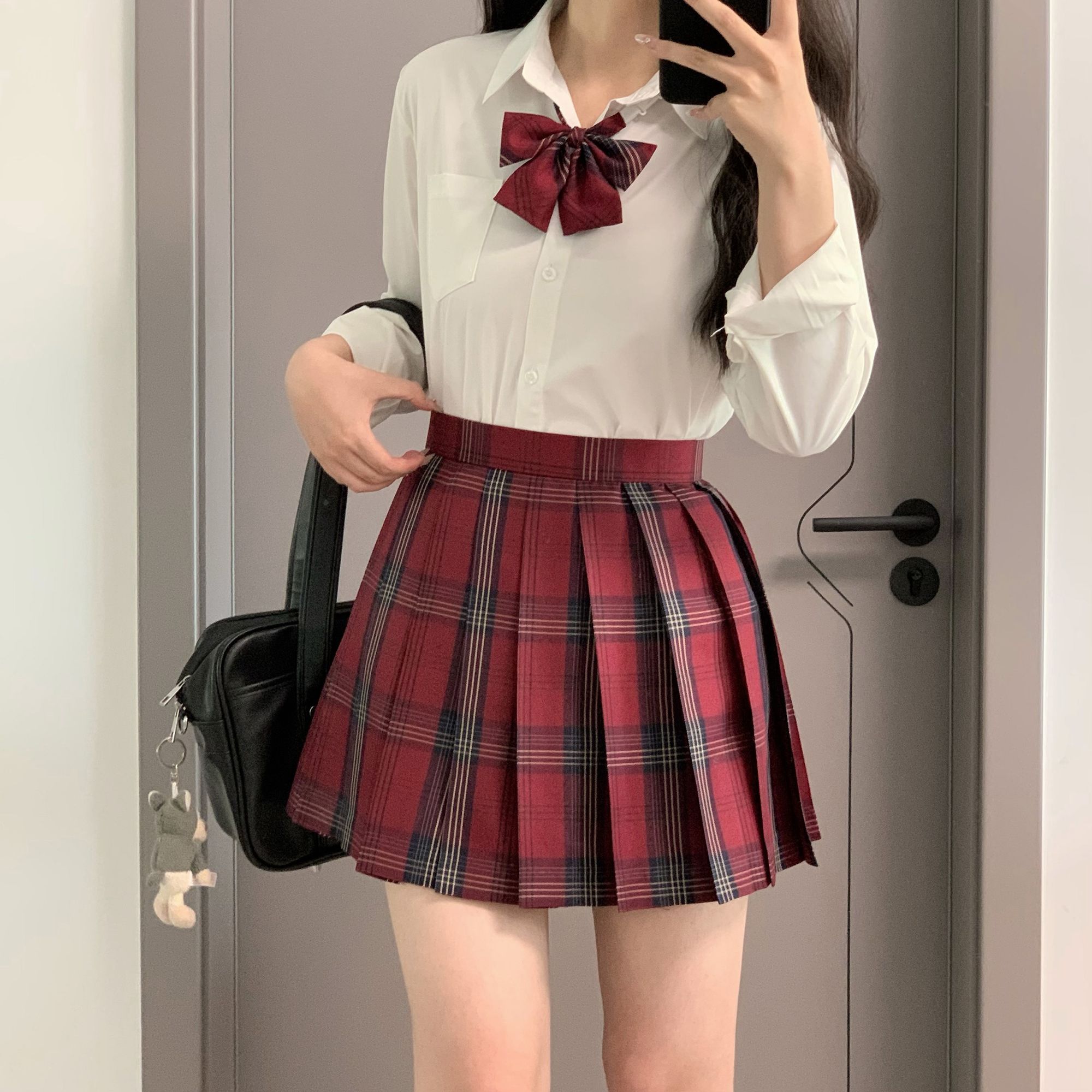 樱岛依 学院风JK制服裙收腰V领纯欲学院风衬衫辣妹修身玄格裙套装