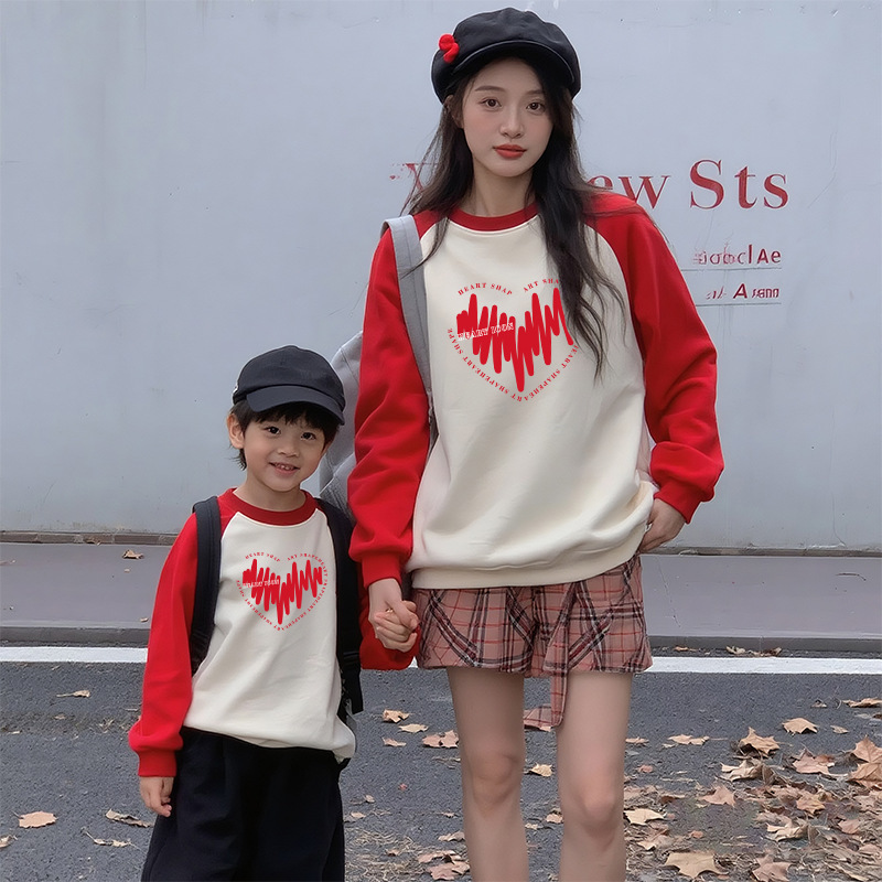 ins甜美爱心酒红色圆领卫衣亲子装感母女装宽松大码秋装上衣