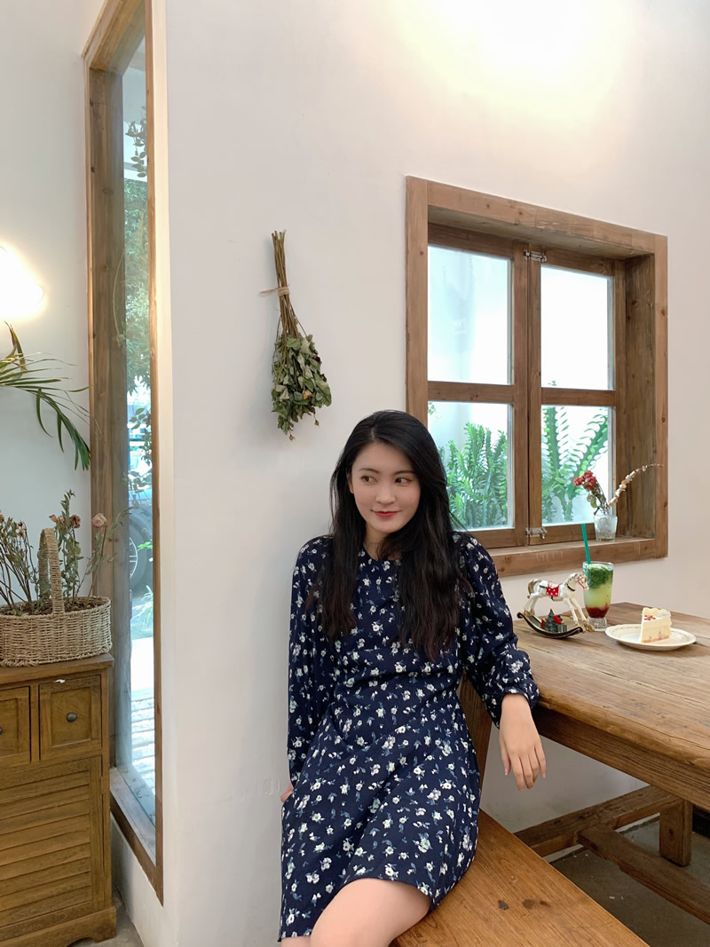 dbs 早春新款清新绑带宽松休闲圆领碎花印花系带A型长袖连衣裙女