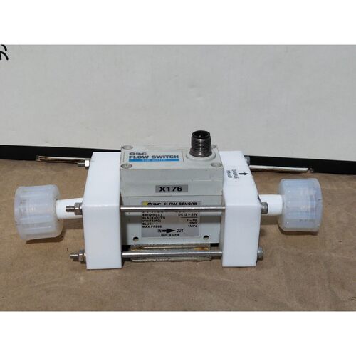 SMC PFW504-00S-1 Vortex 流动开关 24VDC 1-5VDC 1/2 英寸传感器