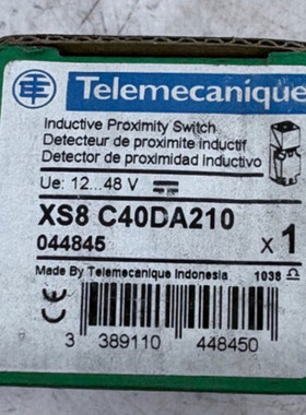 SCHNEIDER ELECTRIC XS8 C40DA210 x1
