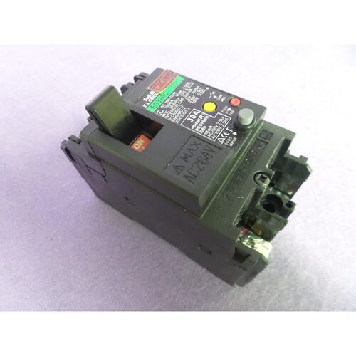 富士电气 EG32AC EB2AEAC-030C 30A 交流电 100-230V E.L. 断路器