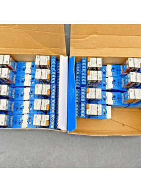 LOT OF 17 FINDER 94.04.SMA + RELAY SCHNEIDER ELECTRIC 55.34.