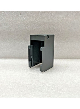 ABB 1SCA022731R8400 开关断路器 终端 Shroud OTS250G1S/4