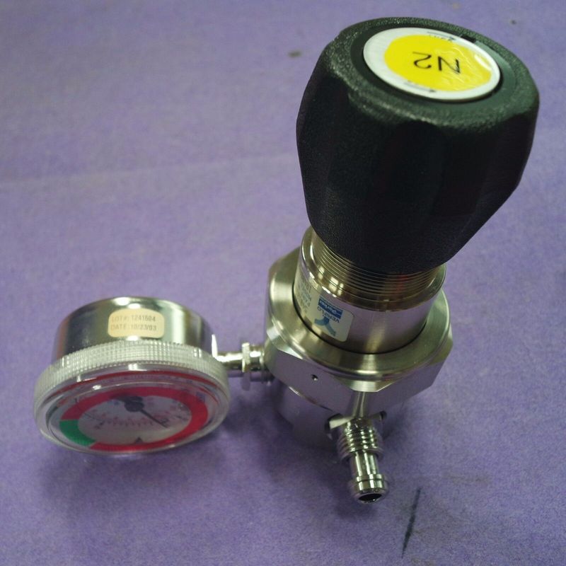 Parker IR4004SK3PXFSMIMA 调节器带仪表,二手
