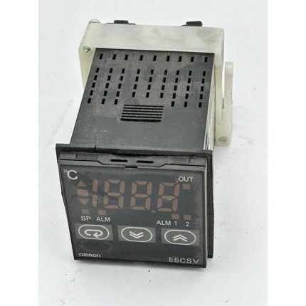 1pc x OMRON TEMPERATURE CONTROLLER E5CSV-R1TD-500