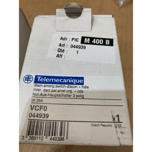 2 x TeSys VCF - inter.-sectionneur - 3P - 690V 25A - poigné