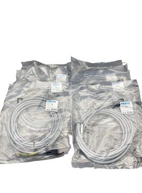 FESTO 151688 KMEB-1-24-2.5-LED PLUG SOCKET WITH CABLE x6pc