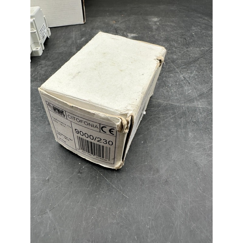 URMET DOMUS transformateur 9000/230