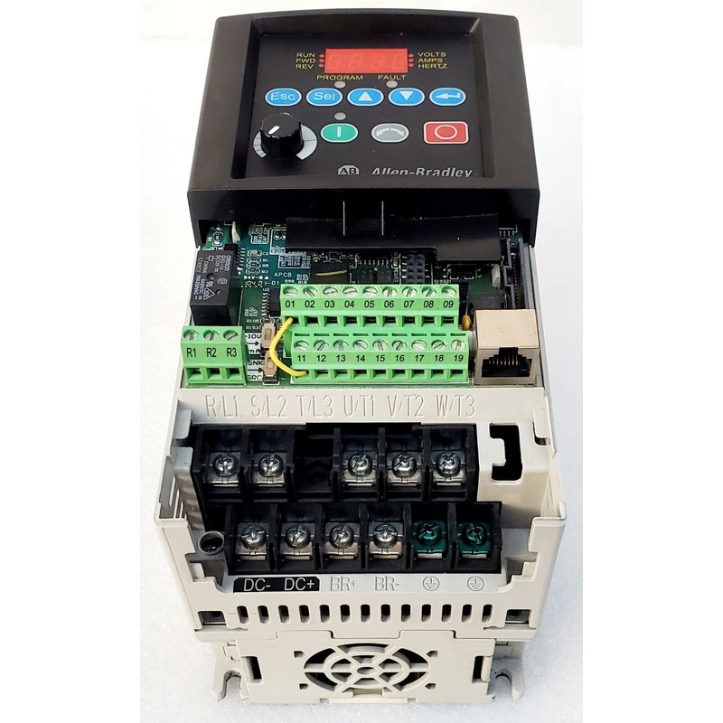 Allen Bradley 22B-A5P0N104 PowerFlex 40 Inverter VFD 1Hp 240