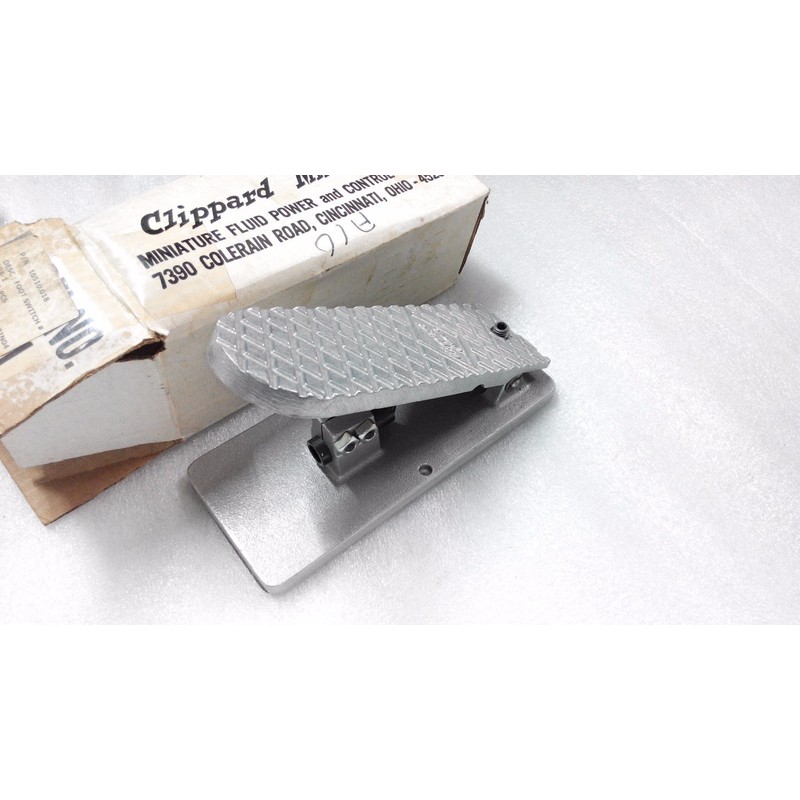 CLIPPARD MINIMATIC 10510.018 脚开关