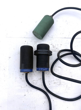 TELEMECANIQUE XS4P30MA230 + XS3P30PA370 + SIEMENS 3RG4024-0A