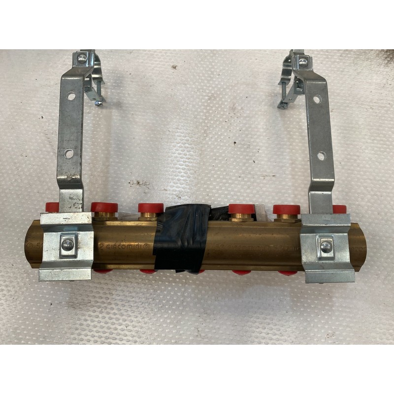 R553D Collecteur de climatisation pré-assemblé. GIACOMINI