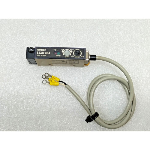 欧姆龙 E3XR-CE4 光电开关 12-24 VDC