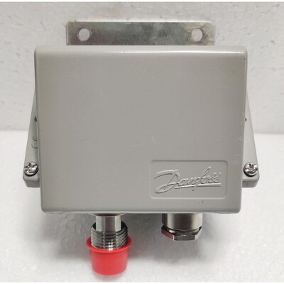 Danfoss EMP 2 Pressure Switch 084G2107 Pe: 0 6 Bar