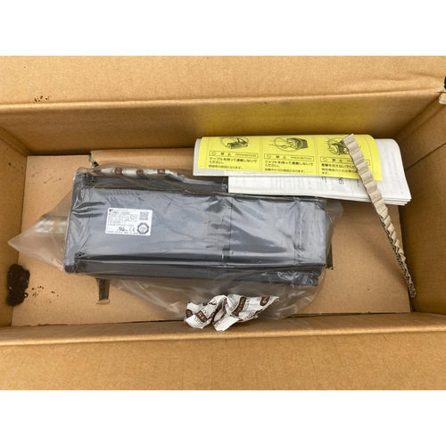 亚斯卡瓦 SGMAV-10A3A6C 0G0409-7-3 1000W 200V 7.4A 3.18NM 300