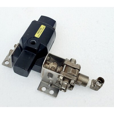 Swagelok Whitey Co 151SR + Pneumatico Ritorno a Molla Attuat